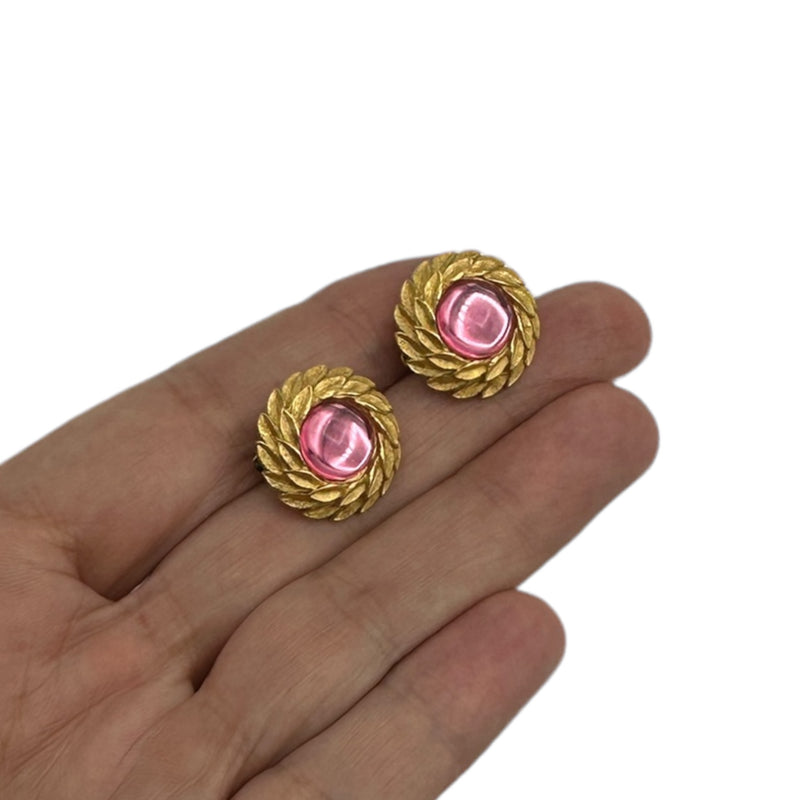 Trifari Vintage Jewelry Gold Circle Laurel Leaves Pink Glass Cabochon Clip-on Earrings