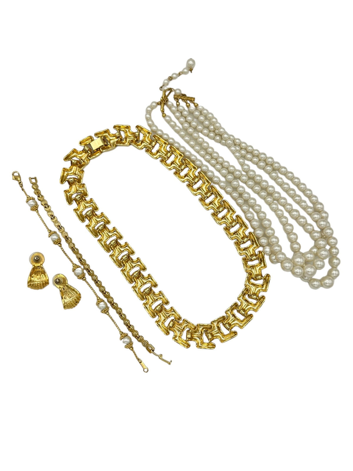 Vintage Pearls & Gold Chain Vintage Jewelry Curated Collection
