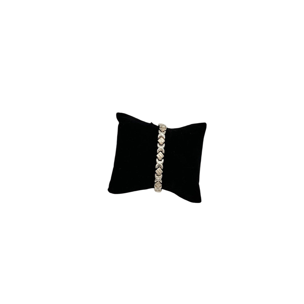 BraceletsAlumni Stampato Style Sterling Silver XO Link Bracelet