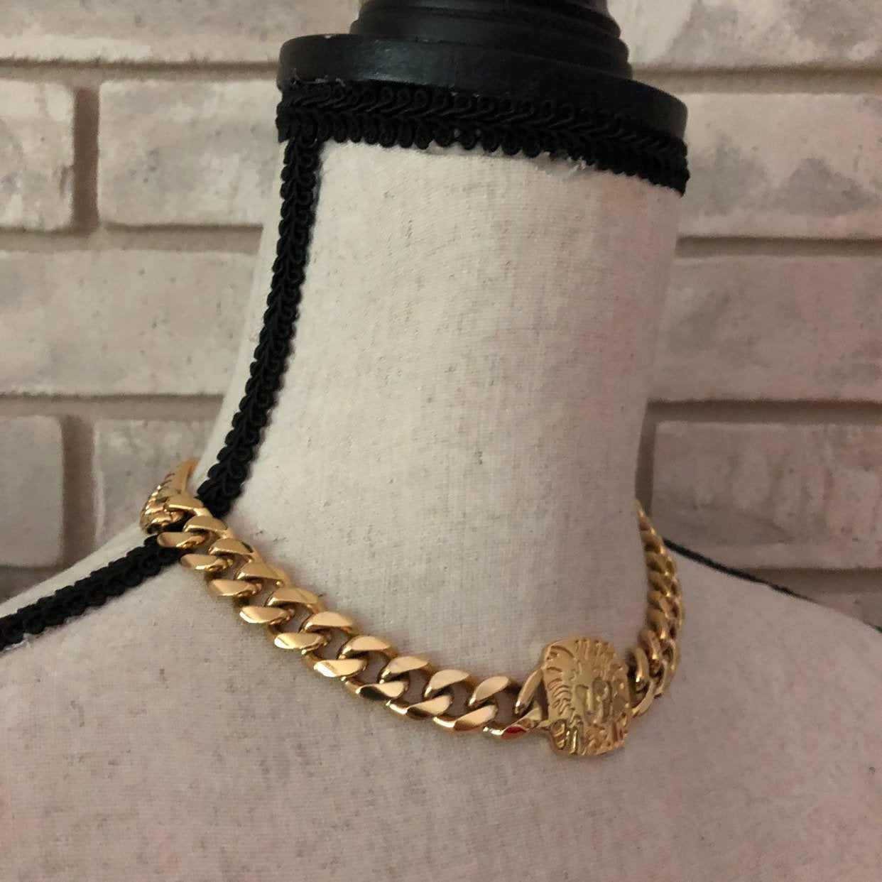 00S Archive Kmrii Loop Tie LOIN ARMIS logo necklace archive 