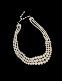 Art Deco Style Pennino Graduated Pearl & Rhinestone Classic Necklace - 24 Wishes Vintage Jewelry