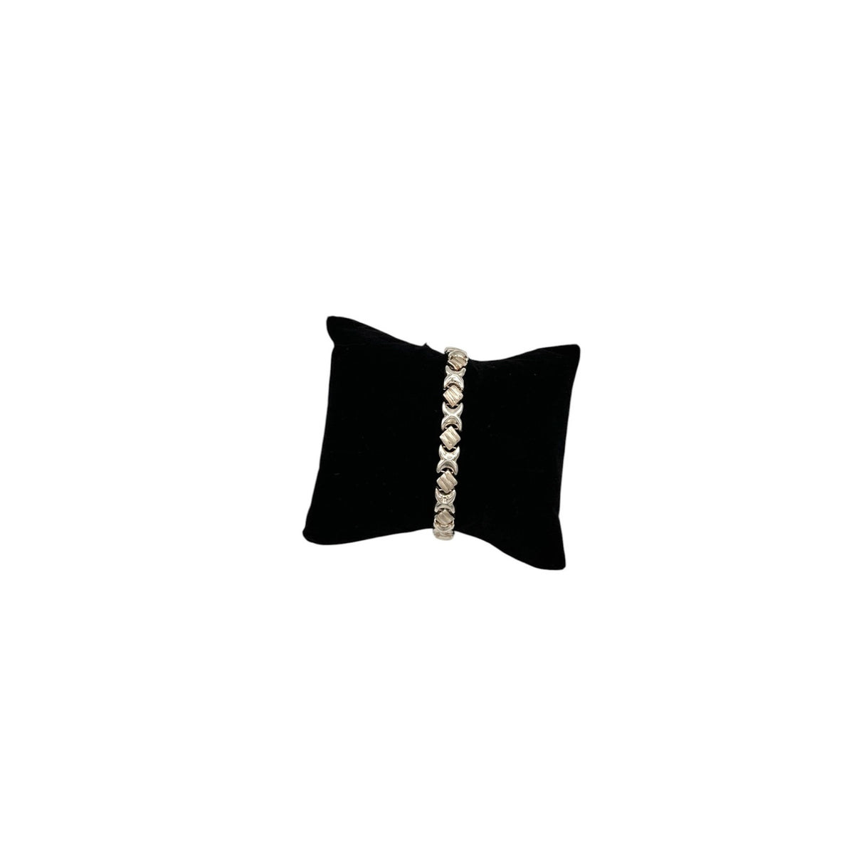 Alumni Stampato Style Sterling Silver XO Link Bracelet