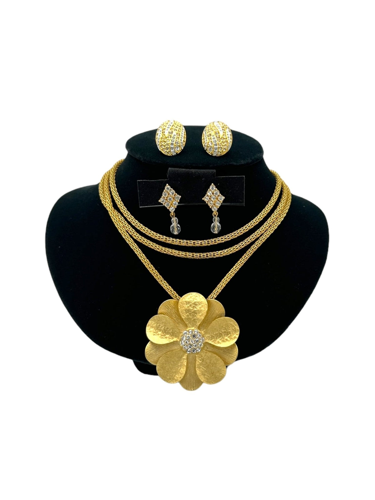 Classic Gold Chain Flower Vintage Jewelry Curated Collection - 24 Wishes Vintage Jewelry