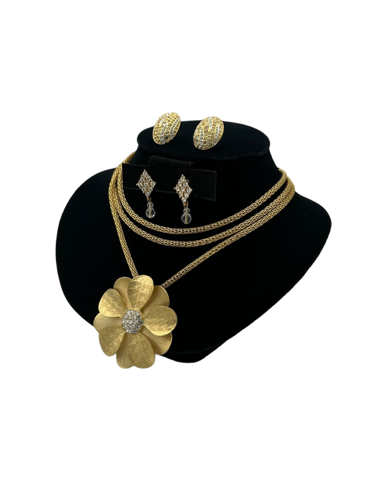 Classic Gold Chain Flower Vintage Jewelry Curated Collection - 24 Wishes Vintage Jewelry