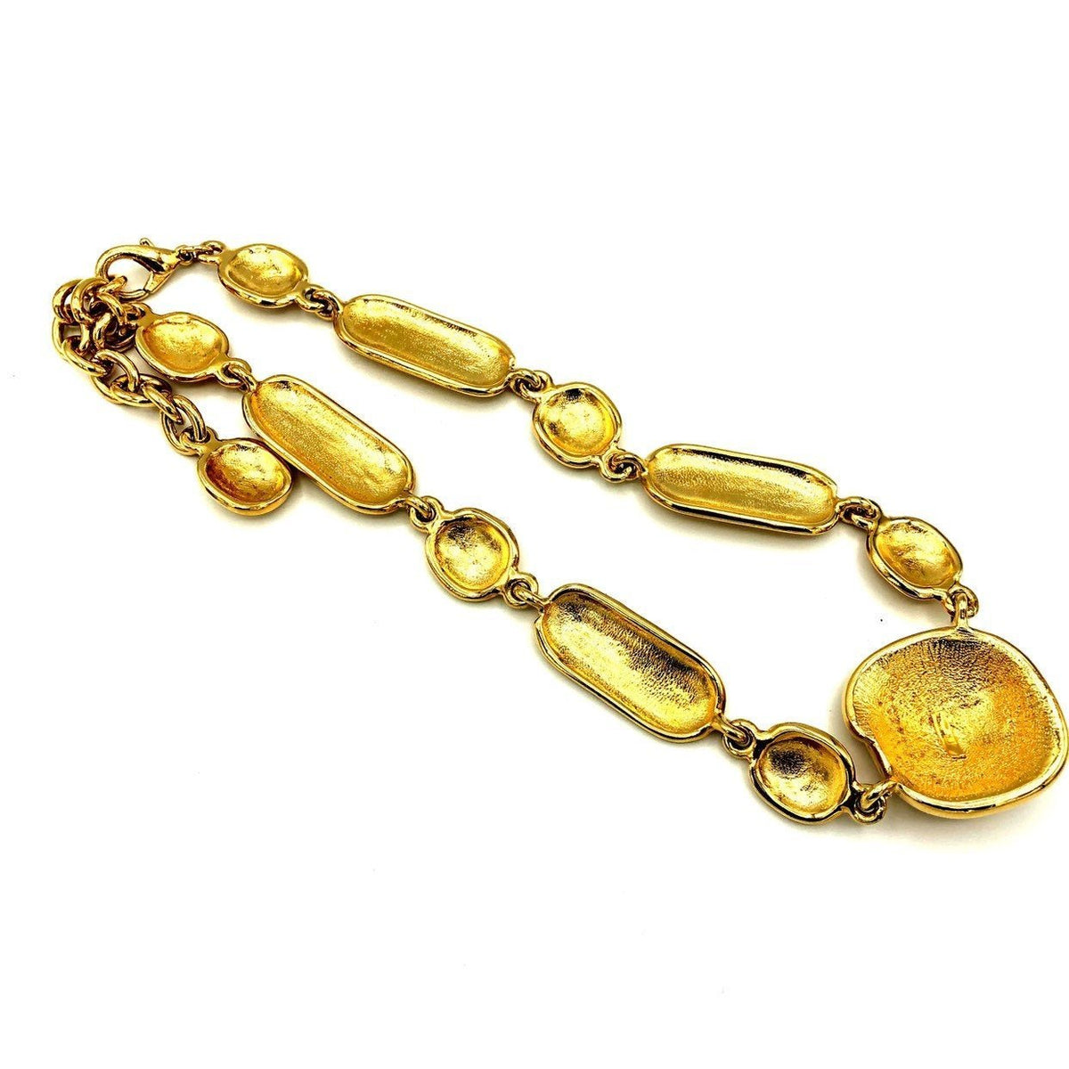 Classic Gold Chunky Vintage Pendant - 24 Wishes Vintage Jewelry