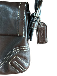 Coach 8A05 Vintage Soho Y2K Brown Leather Shoulder Bag Contrast Stitching Accessories 24 Wishes Vintage Jewelry