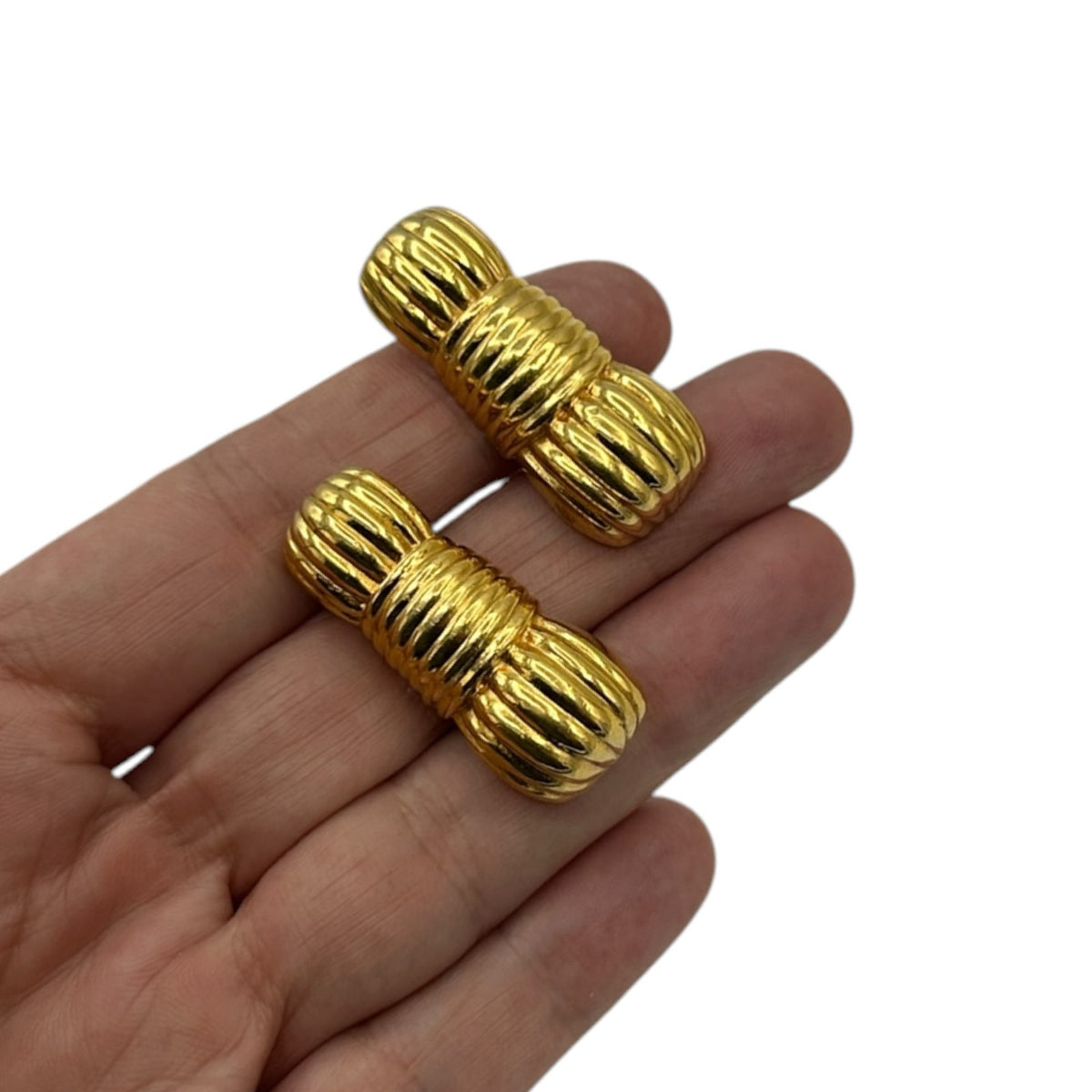 Vintage Fendi Gold Ribbed Knot Clip-On Earrings