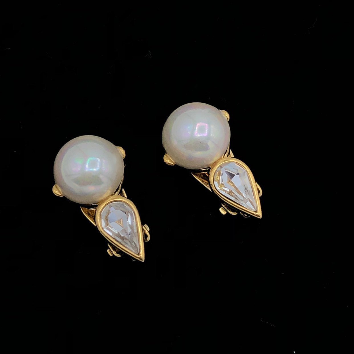 Nina Ricci Gold Pearl outlet Rhinestone Clip Earrings Vintage