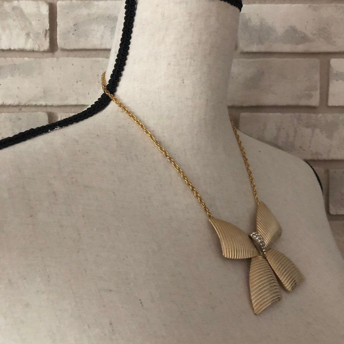 Gold Park Lane Large Bow Statement Pendant - 24 Wishes Vintage Jewelry