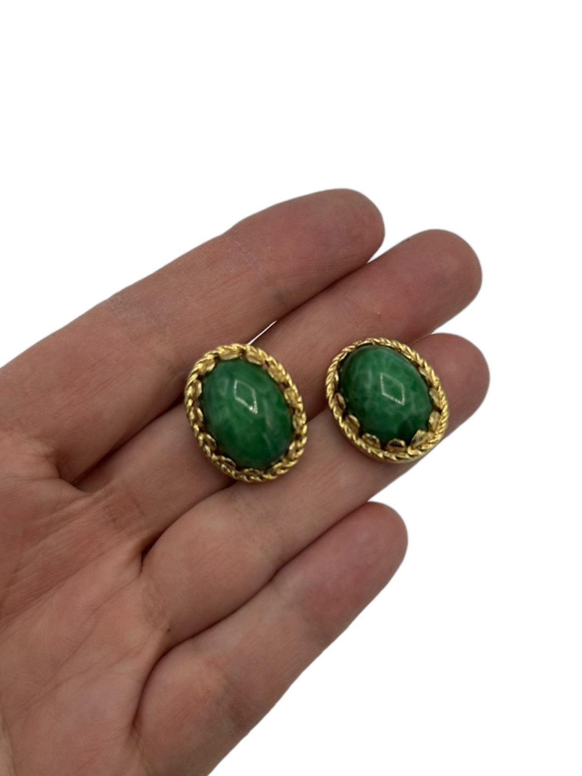 Hollycraft Vintage Jewelry Oval Green Glass Cabochon Clip - On Earrings - 24 Wishes Vintage Jewelry