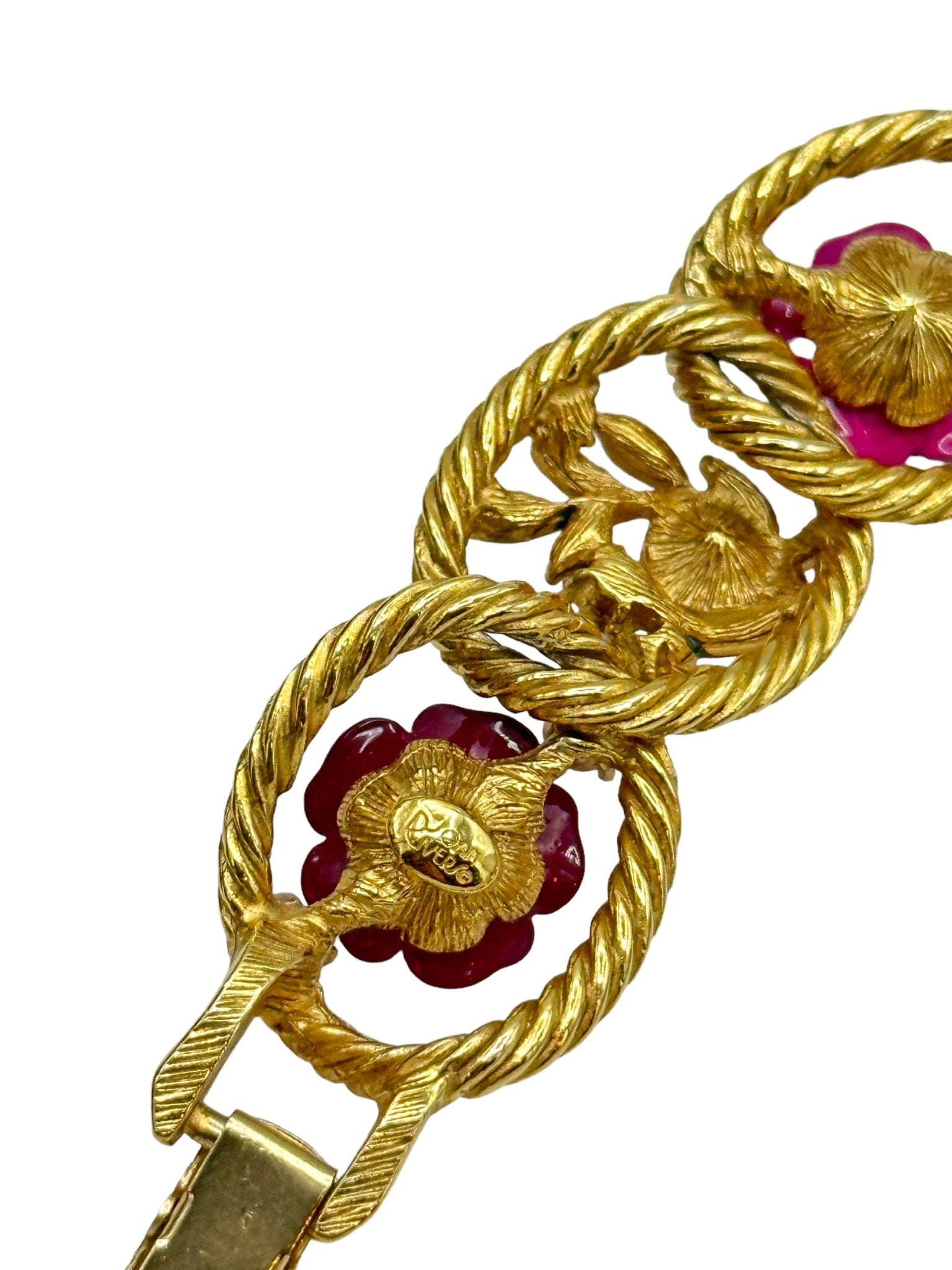 Joan Rivers gold color outlet flower bracelet