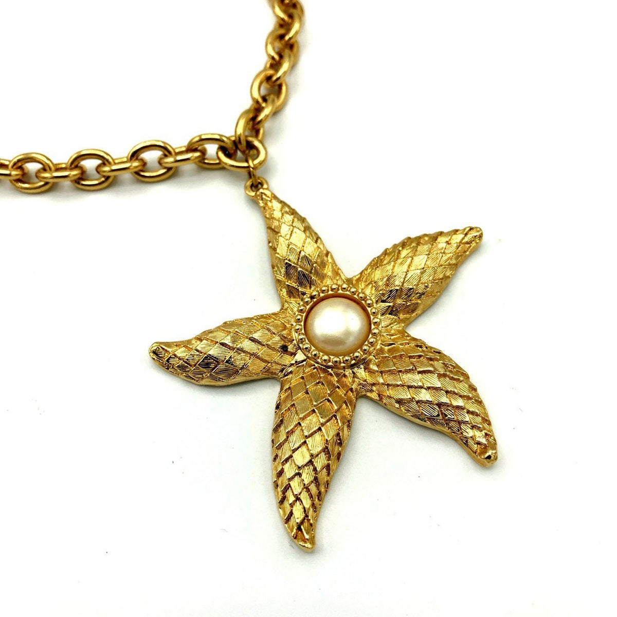 Kenneth Jay Lane Classic Gold Shell & Starfish Charm Chain Necklace - 24 Wishes Vintage Jewelry