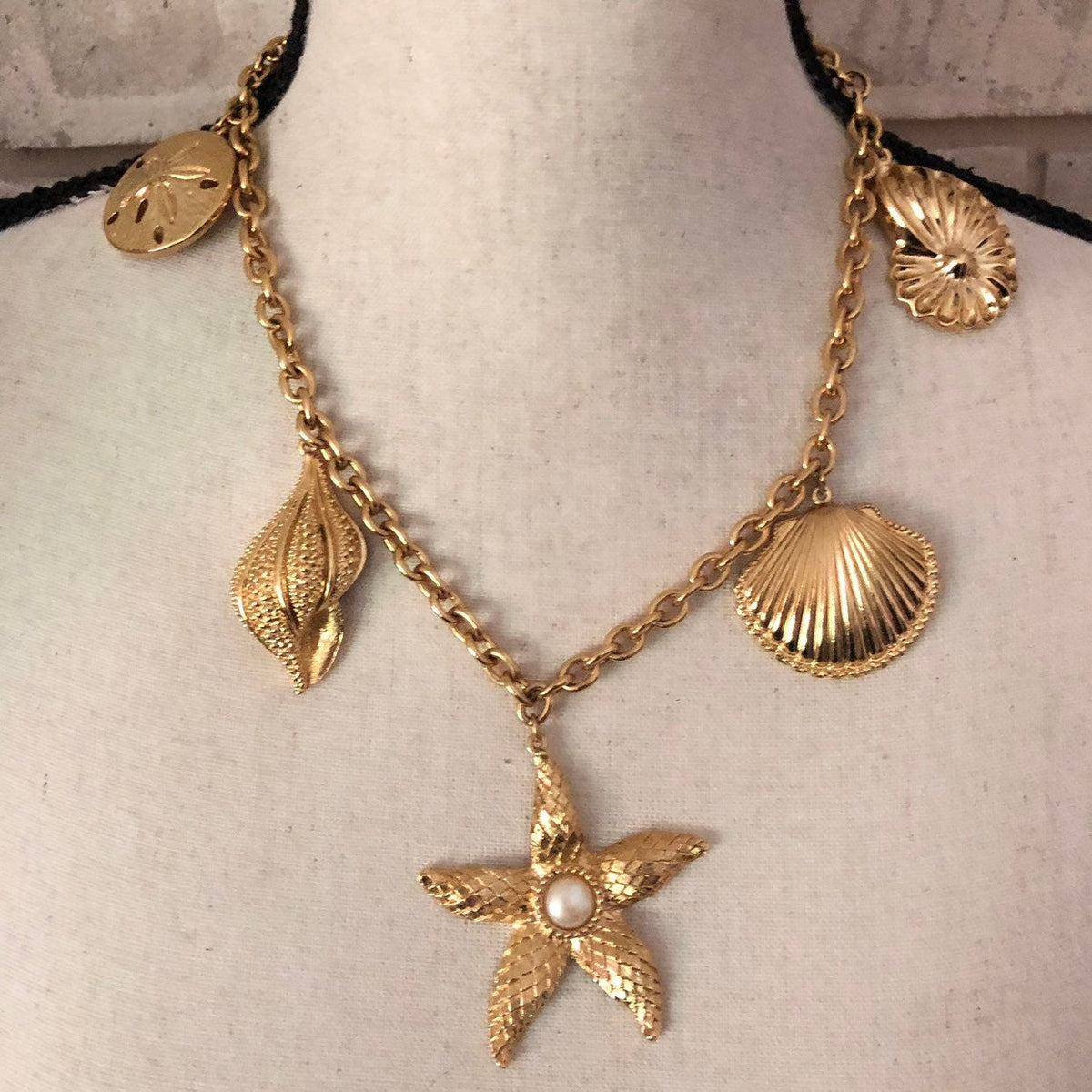 Kenneth Jay Lane Classic Gold Shell & Starfish Charm Chain Necklace - 24 Wishes Vintage Jewelry