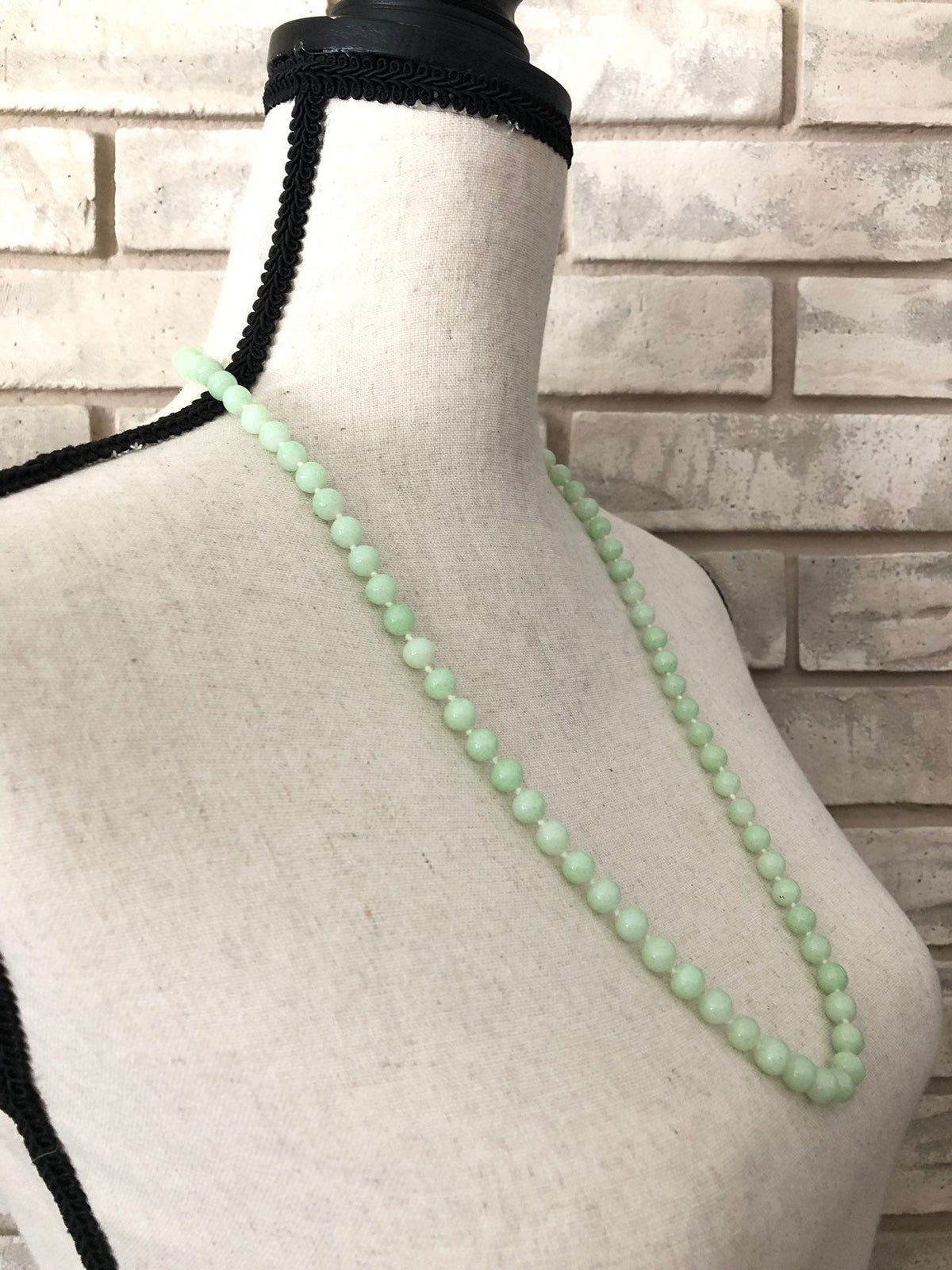 Marvella Faux Light Green Jade Bead Layering Necklace - 24 Wishes Vintage Jewelry