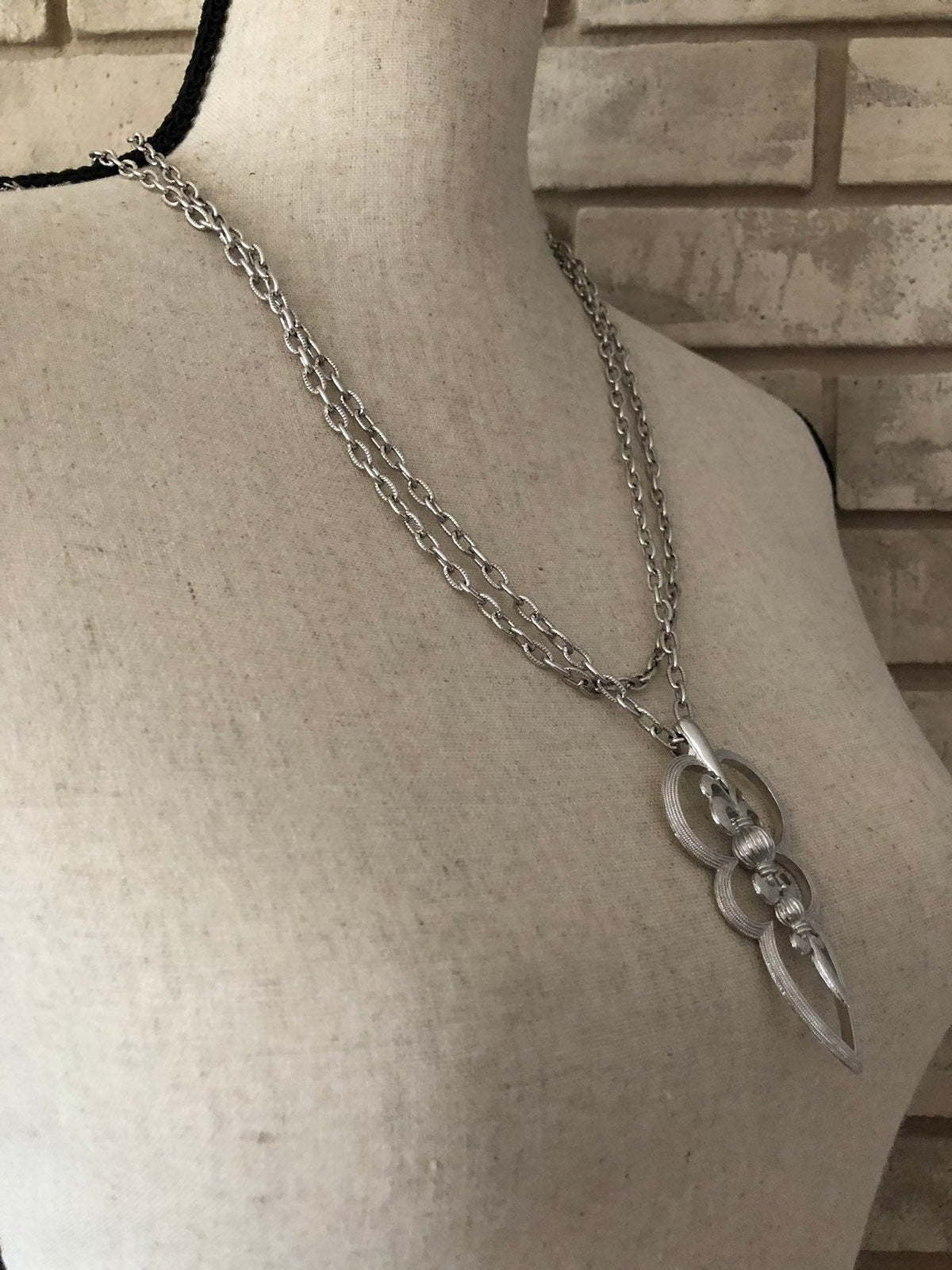 Silver Trifari Double Chain Fleur de lis Vintage Pendant - 24 Wishes Vintage Jewelry