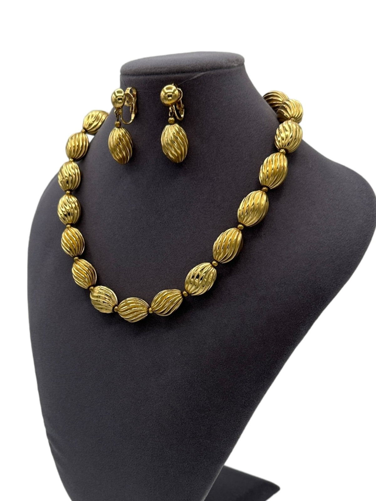 Trifari Vintage Jewelry Gold Puffy Link Necklace & Clip - On Earring Jewelry Set - 24 Wishes Vintage Jewelry