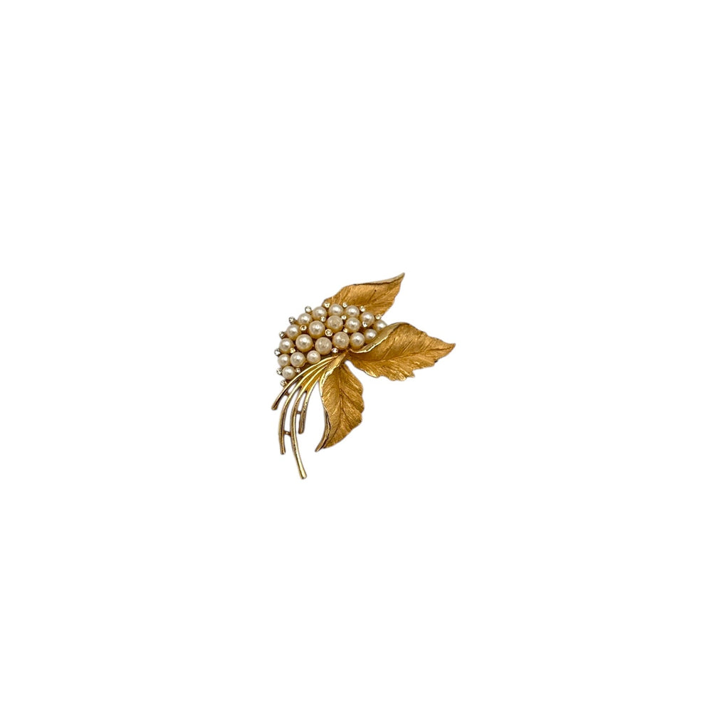 Brooches & PinsVintage 1960s Trifari Gold Floral Brooch with Faux Pearls and Rhinestones