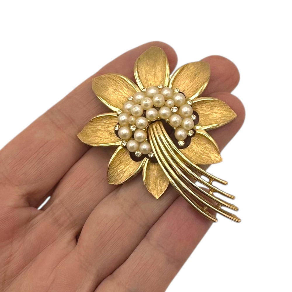 Brooches & PinsVintage 1960s Trifari Gold Floral Faux Pearl Rhinestone Brooch
