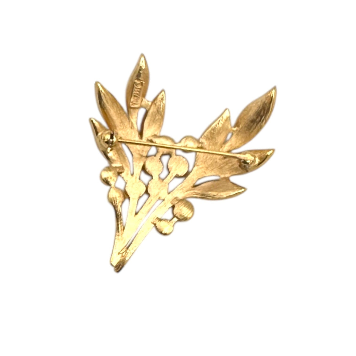 Brooches & PinsVintage 1960s Trifari Gold Textured Leaf Brooch