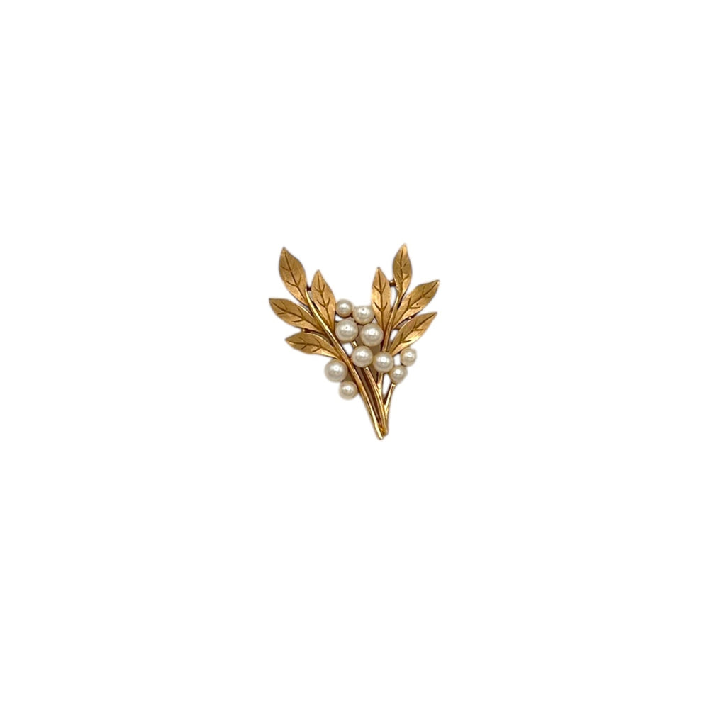 Brooches & PinsVintage 1960s Trifari Gold Textured Leaf Brooch