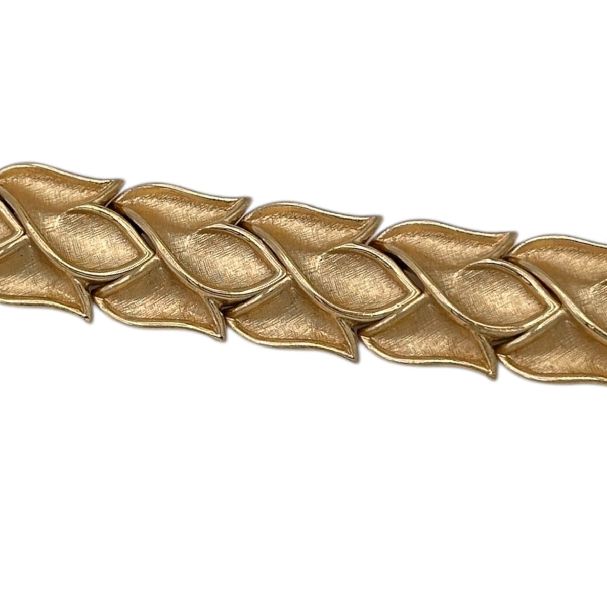 BraceletsVintage 1960s Trifari Gold Textured Leaf Link Sculptural Bracelet