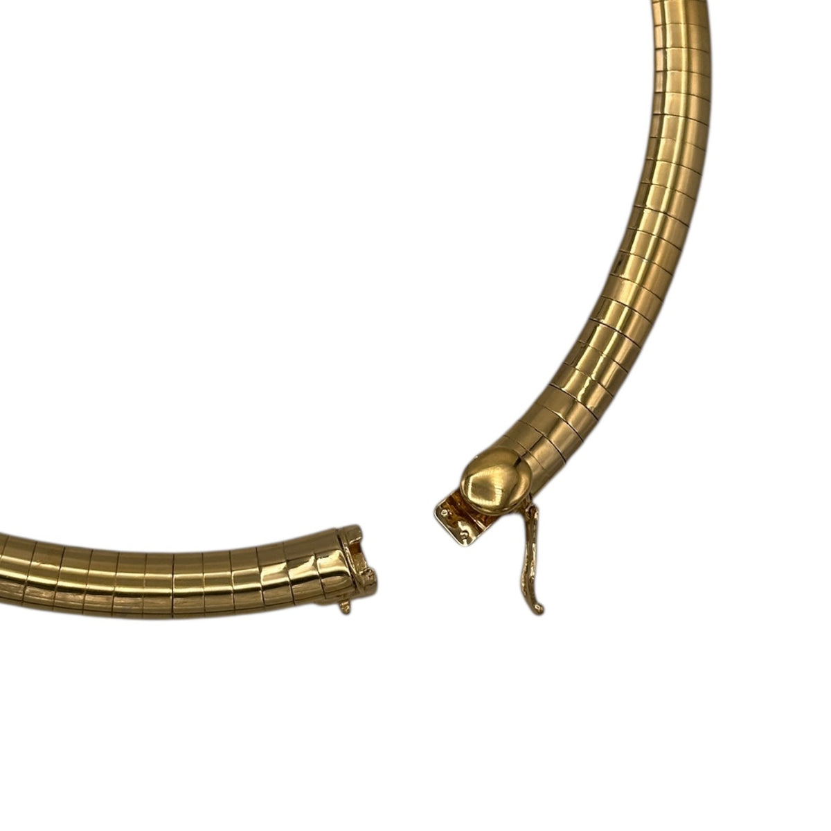 Necklaces & PendantsVintage 1990s Gold Plated Omega Layering Chain Necklace