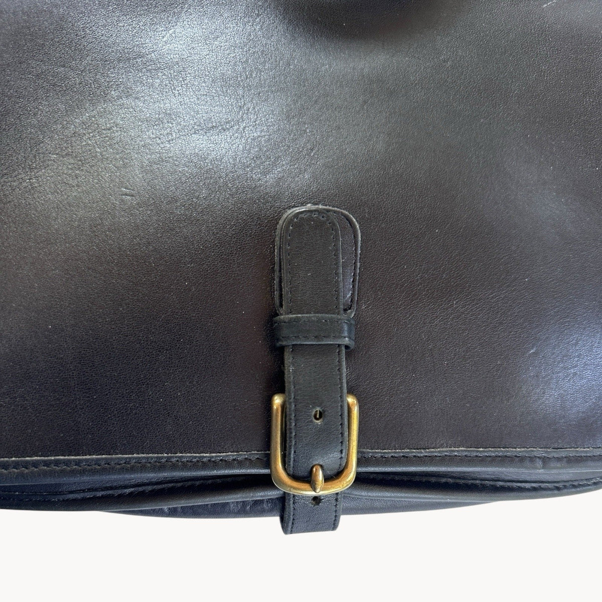 AccessoriesVintage Coach Black Saddle Buckle Pouch Shoulder Bag NYC USA Medium