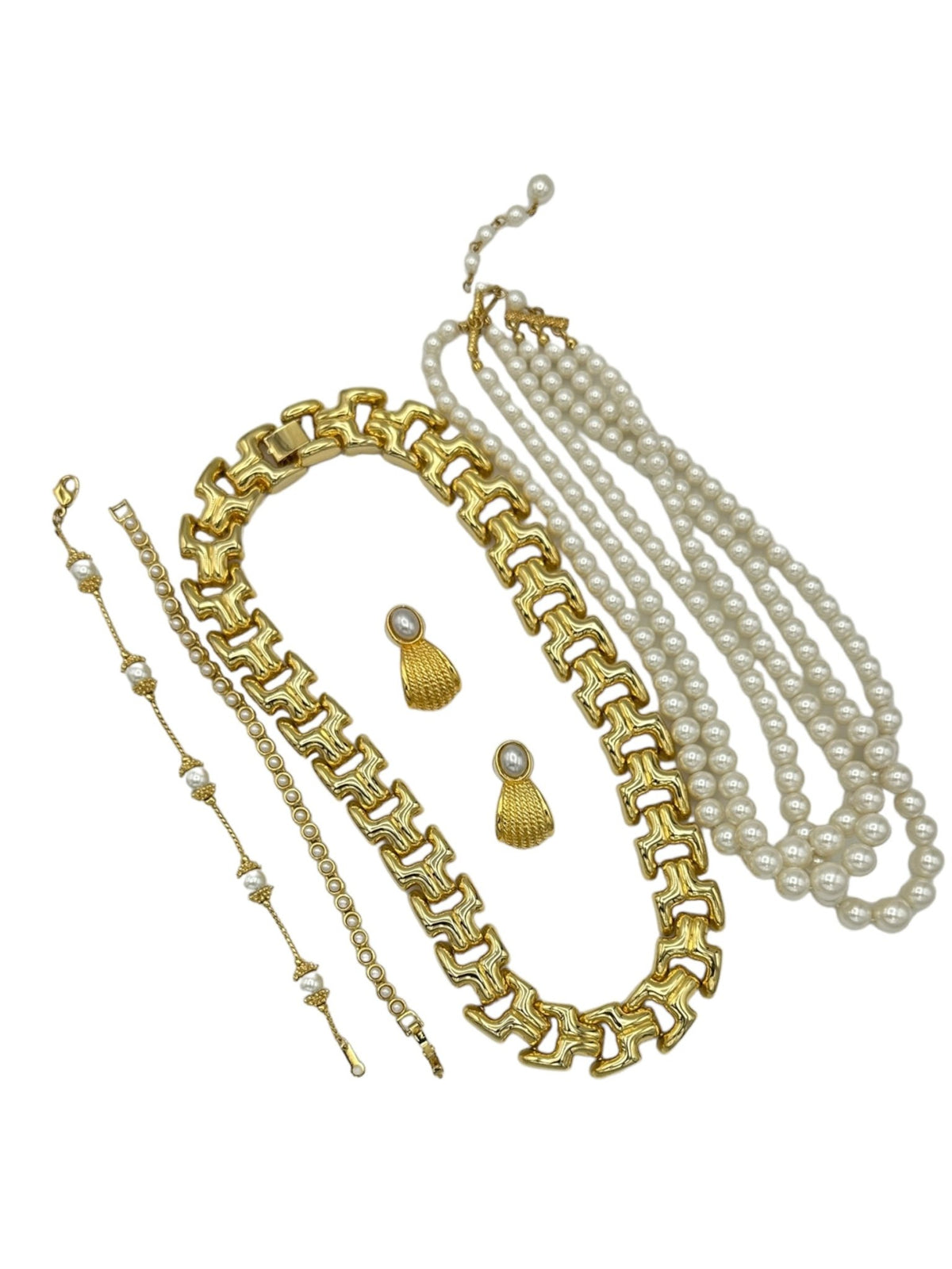 Vintage Pearls & Gold Chain Vintage Jewelry Curated Collection - 24 Wishes Vintage Jewelry