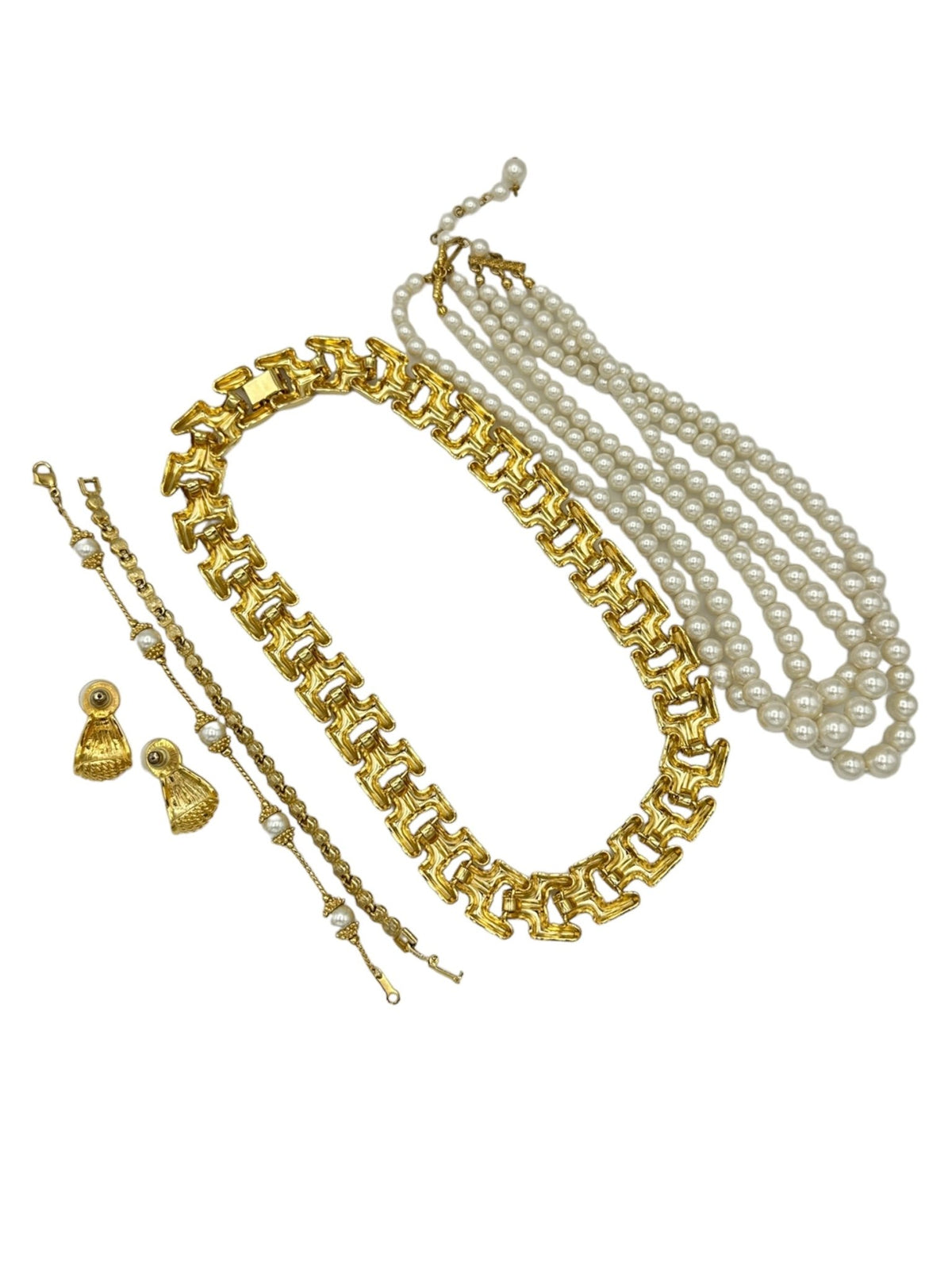 Vintage Pearls & Gold Chain Vintage Jewelry Curated Collection - 24 Wishes Vintage Jewelry