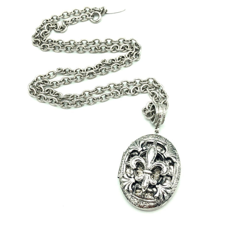 Vintage Silver Whiting & Davis Fleur - de - lis Locket Pendant - 24 Wishes Vintage Jewelry