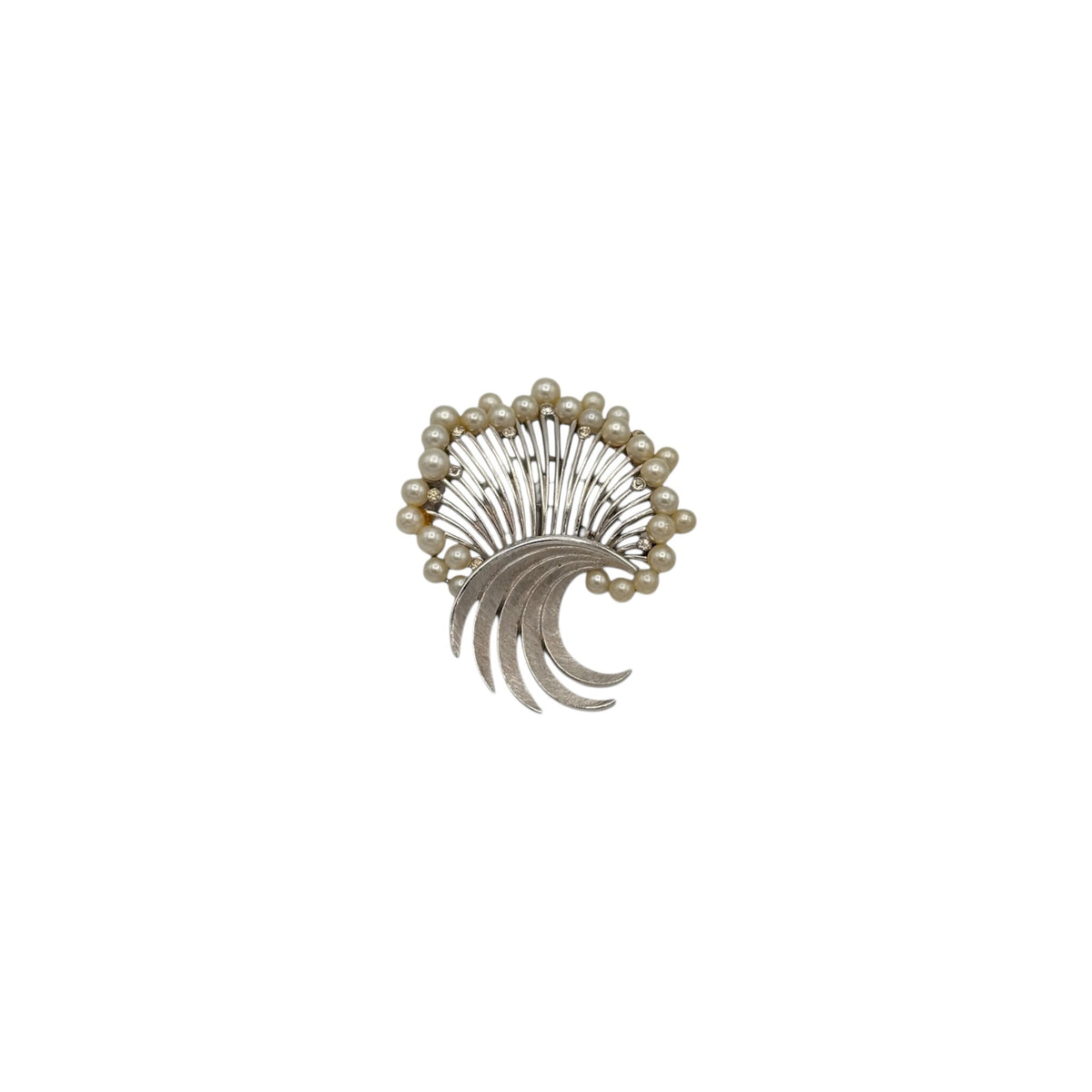 Brooches & PinsVintage Trifari 1960s Silver Plated Starburst Brooch with Faux Pearls