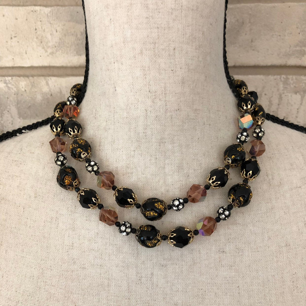 ◆VINTAGE HOLLYWOOD◆ Crystal n Ball Necklace VH2435NE003M 806_chanel_gold_necklace_1.jpg