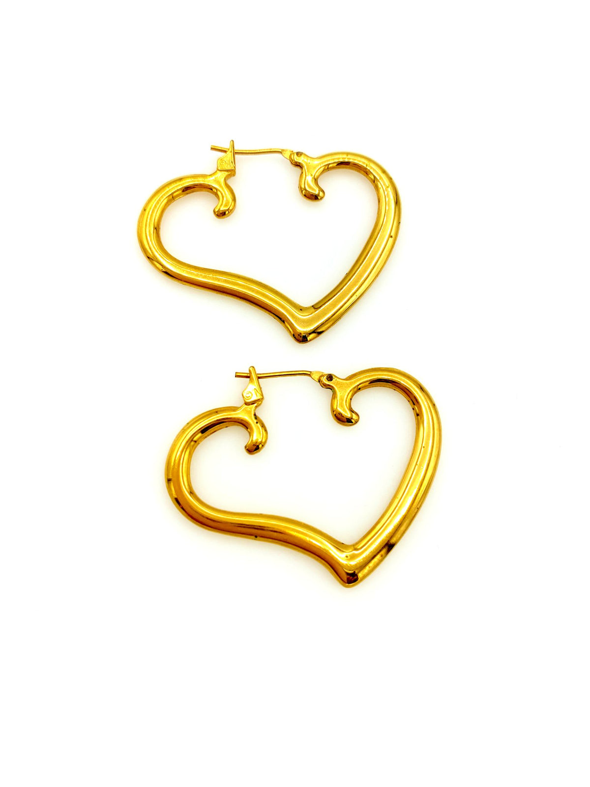 Everyday Gold Heart Hoop Vintage Pierced Earrings - 24 Wishes Vintage Jewelry