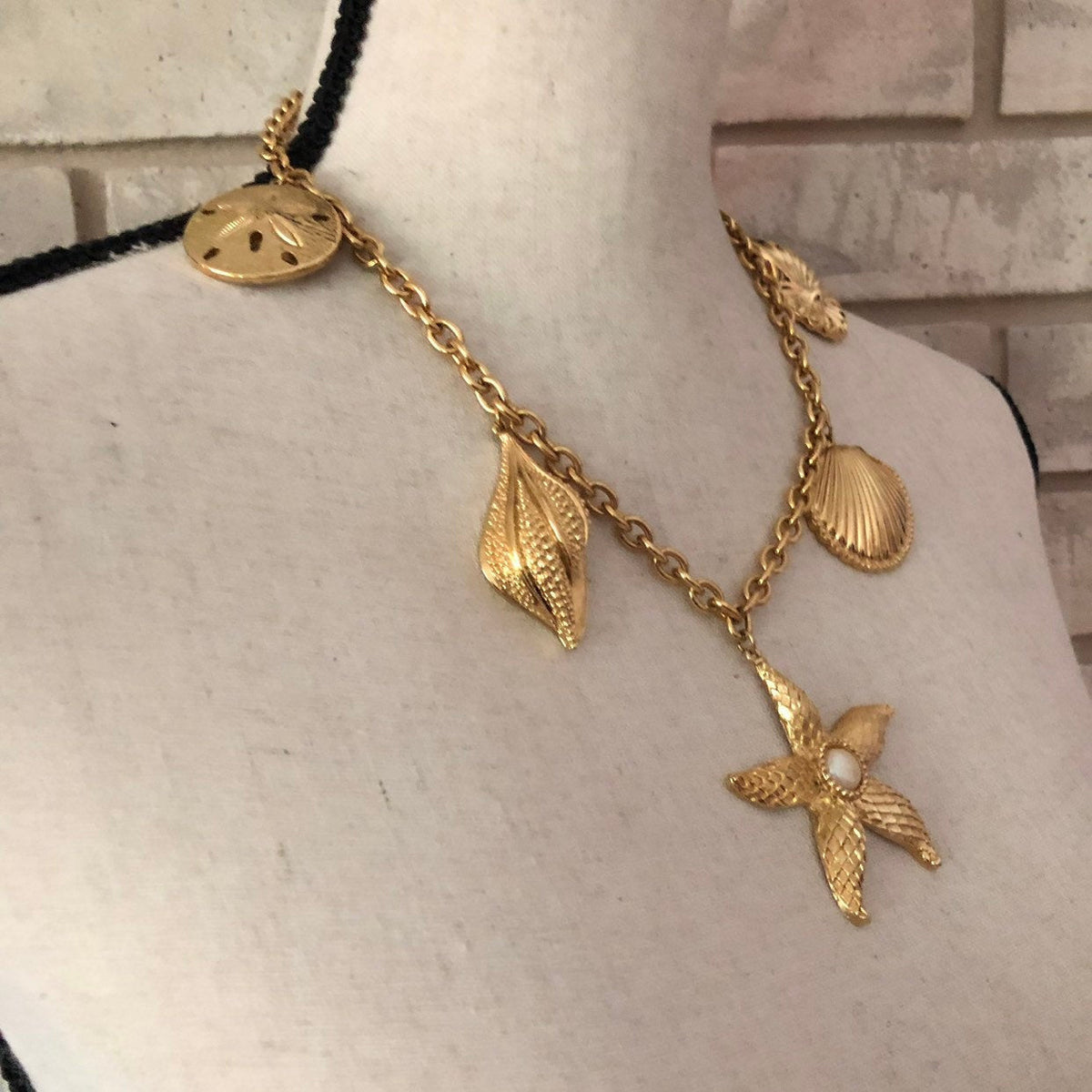 Kenneth Jay Lane Classic Gold Shell & Starfish Charm Chain Necklace - 24 Wishes Vintage Jewelry