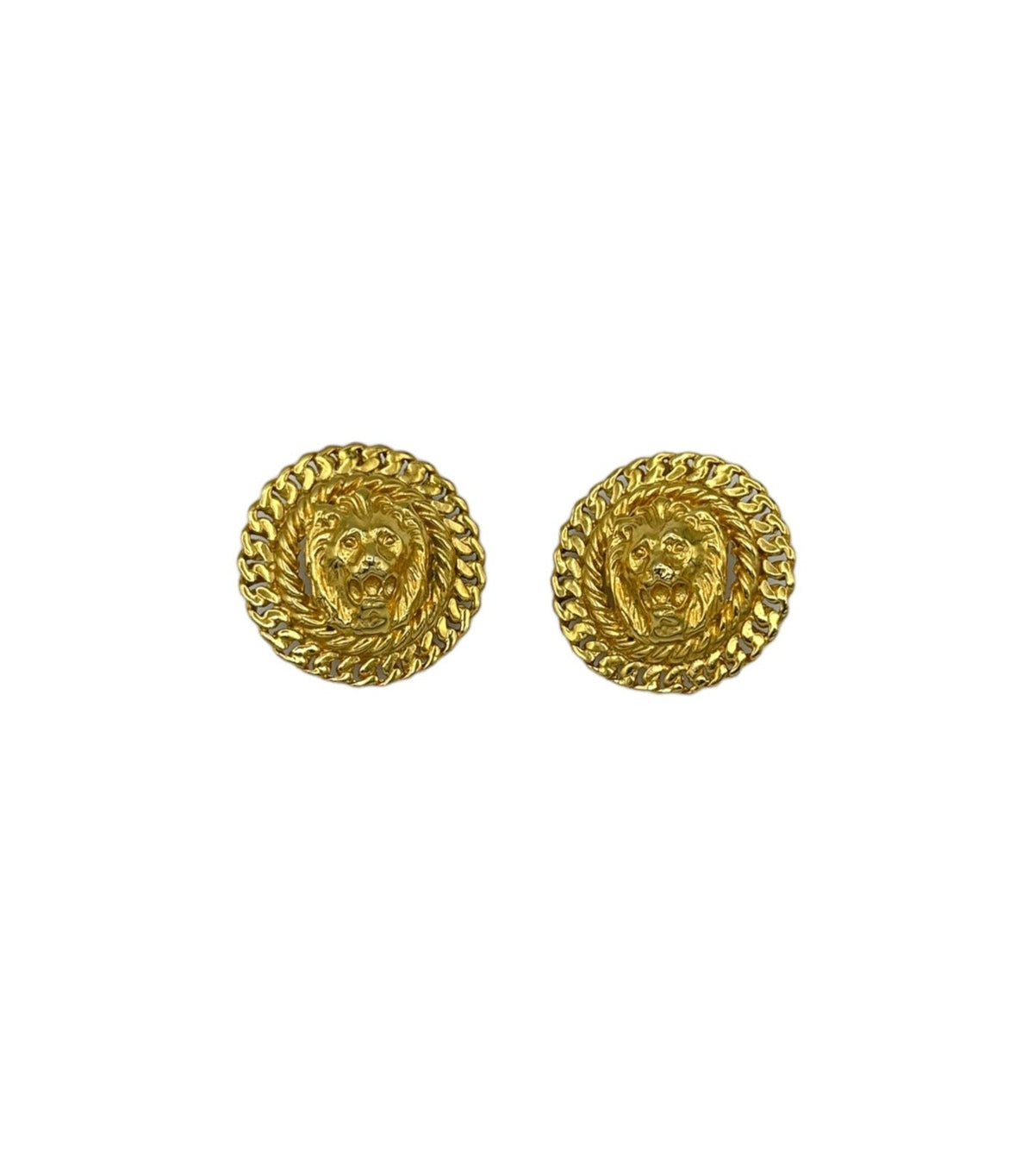 Large Round Gold Lion Medallion Clip-on Earrings - 24 Wishes Vintage Jewelry