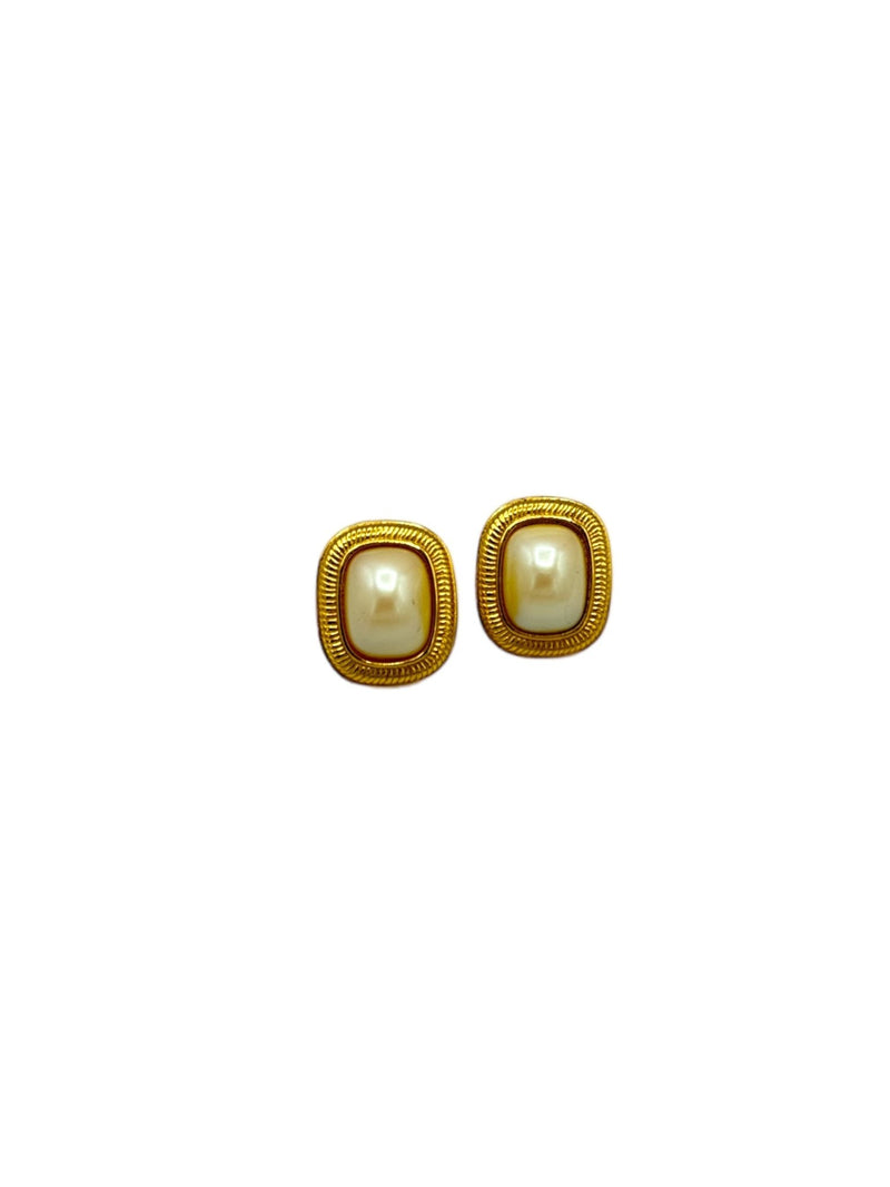 Richelieu Vintage Jewelry Pearl Cabochon Gold Pierced Earrings - 24 Wishes Vintage Jewelry