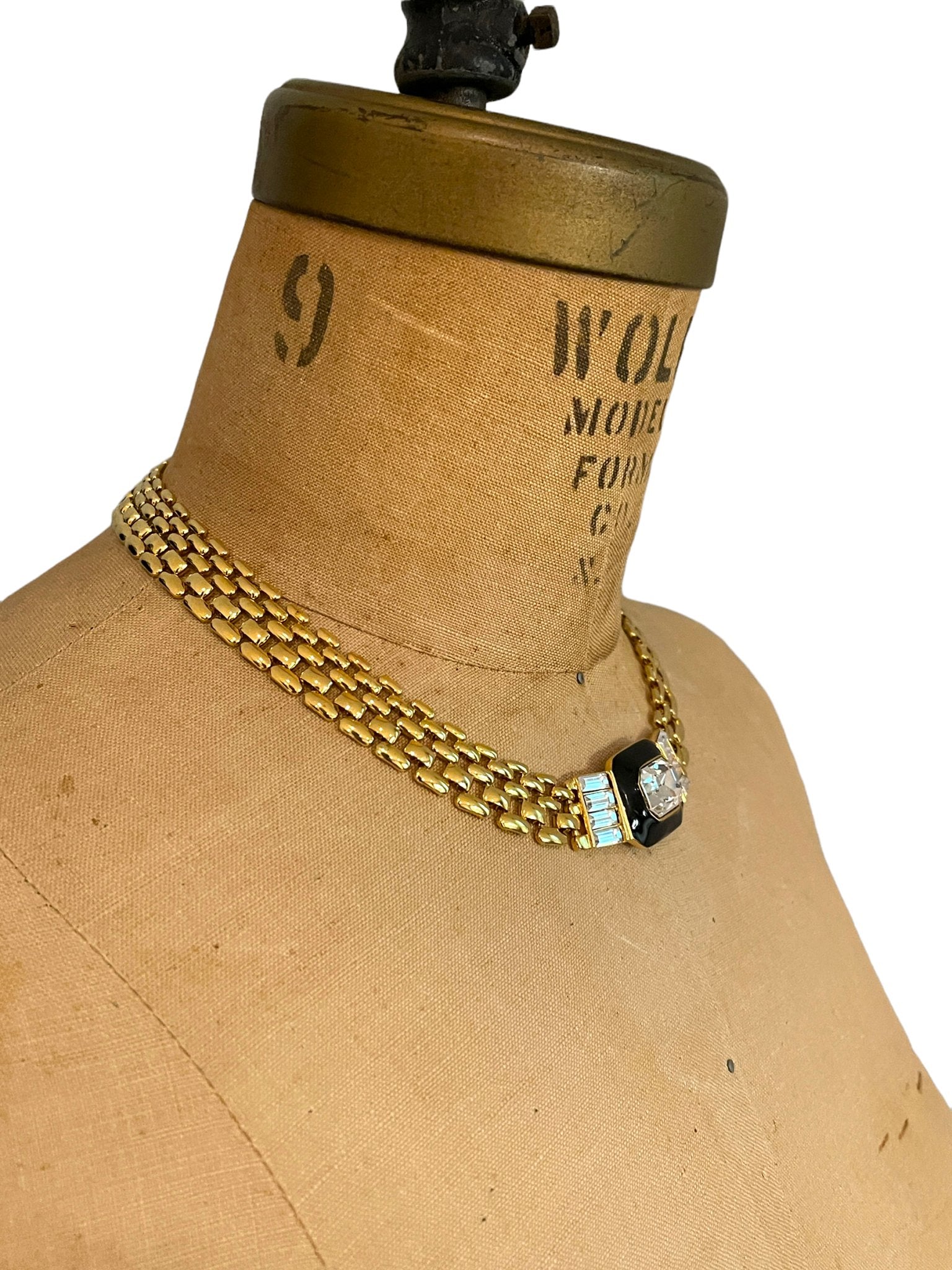 TRIFARI 1960s Rare Trifari Earring and Necklace Set