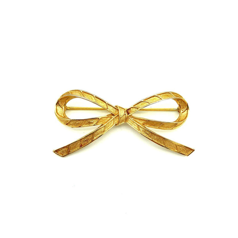 Vintage Classic Gold Trifari Bow Brooch - 24 Wishes Vintage Jewelry