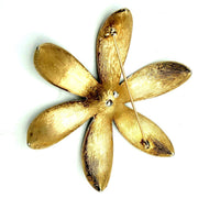 Vintage Gold & Silver Large Daisy Brooch - 24 Wishes Vintage Jewelry