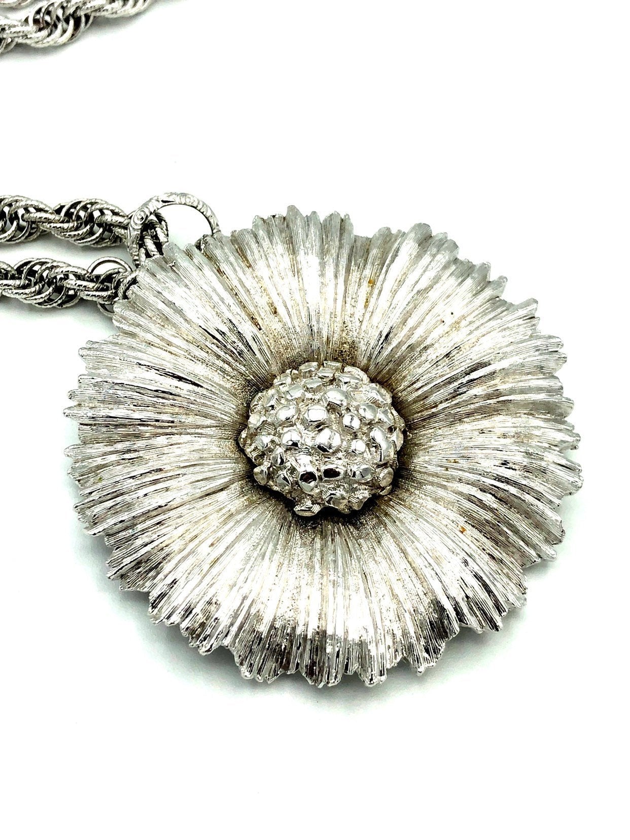 Vintage Monet Silver Flower Pendant – 24 Wishes Vintage Jewelry