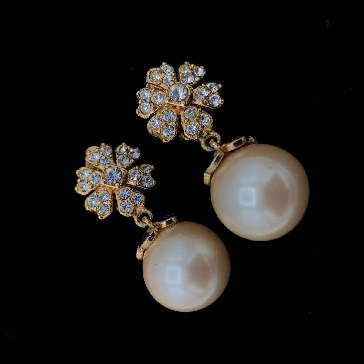 Vintage White Pearl Drop Rhinestone Flower Earrings - 24 Wishes Vintage Jewelry